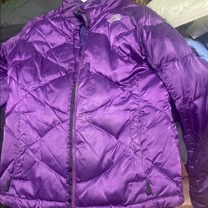 North Face 550 winter coat. Used but in great condition size tag coming off